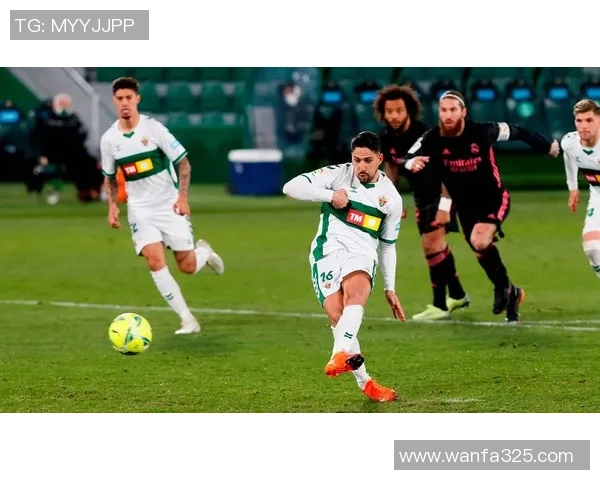 马塞洛：足球中场巨星的精准射门与领袖风范解析